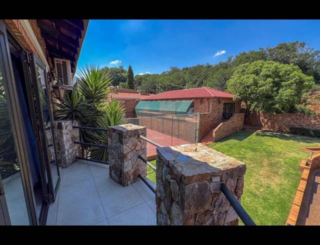6 BEDROOM HOUSE FOR SALE IN MEYERSDAL